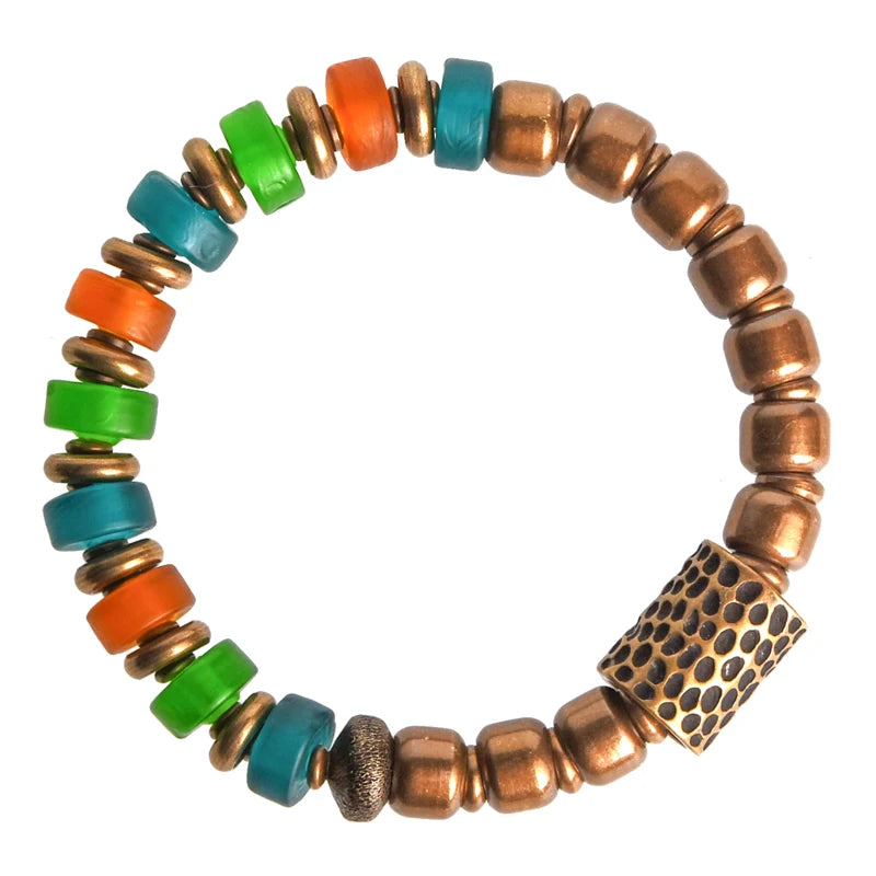 🌈 Bracelet en perles de verre coloré 9 mm & charme en laiton vieilli martelé – Bijou bohème chakra protecteur unisexe 🌈
