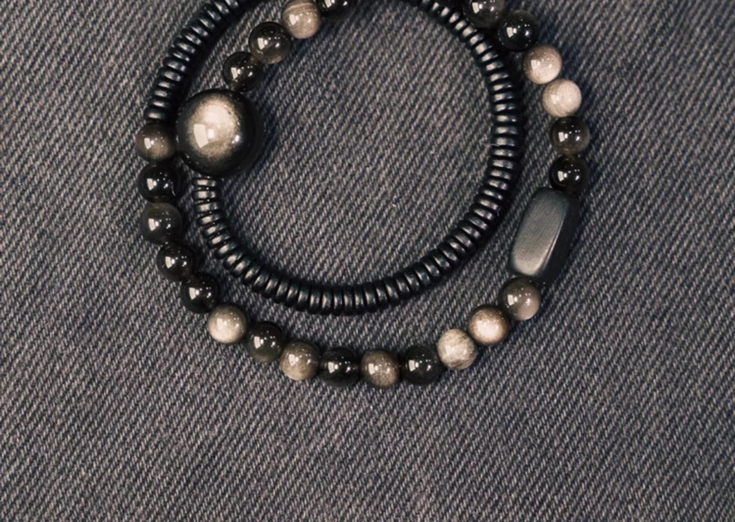 Bracelet Double Rang en Obsidienne Argentée et Bois Noir – Bijou Protecteur Fait Main, Style Vintage Unisexe