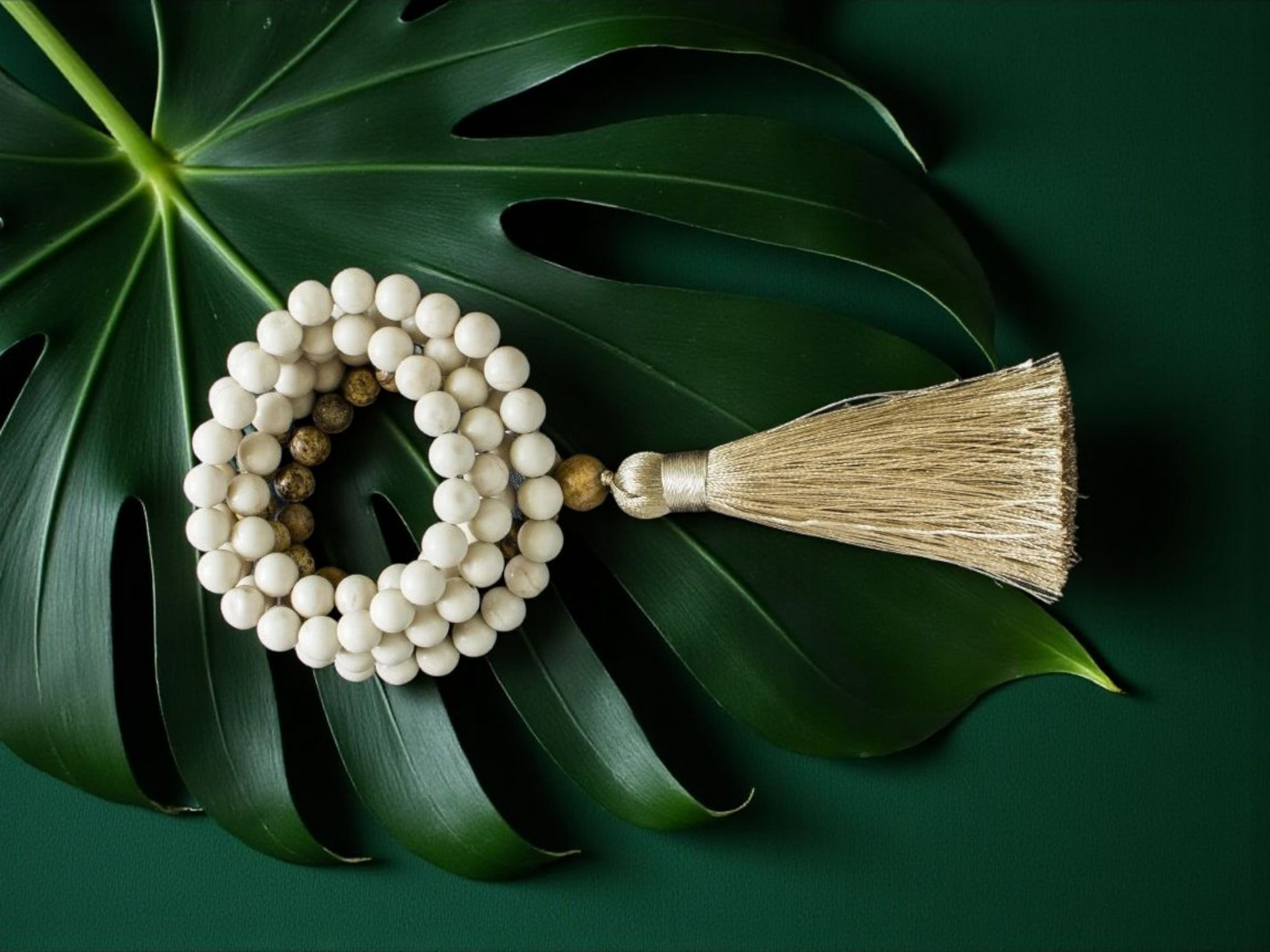 📿 Mala en perles naturelles 8 mm – Jaspe Paysage & perles ivoire (minéral) – Prière, méditation & énergie positive 📿